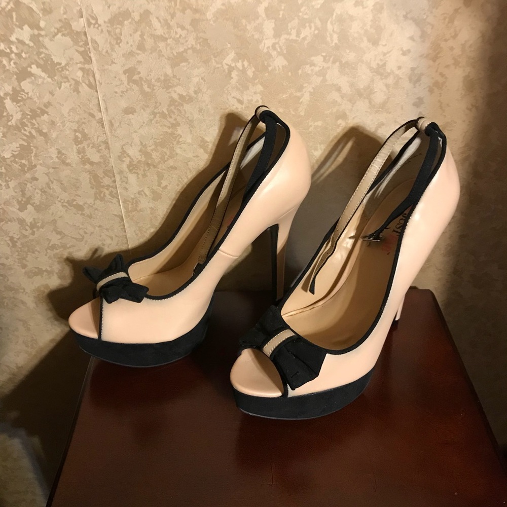 Shoes - Picture 3 of 5